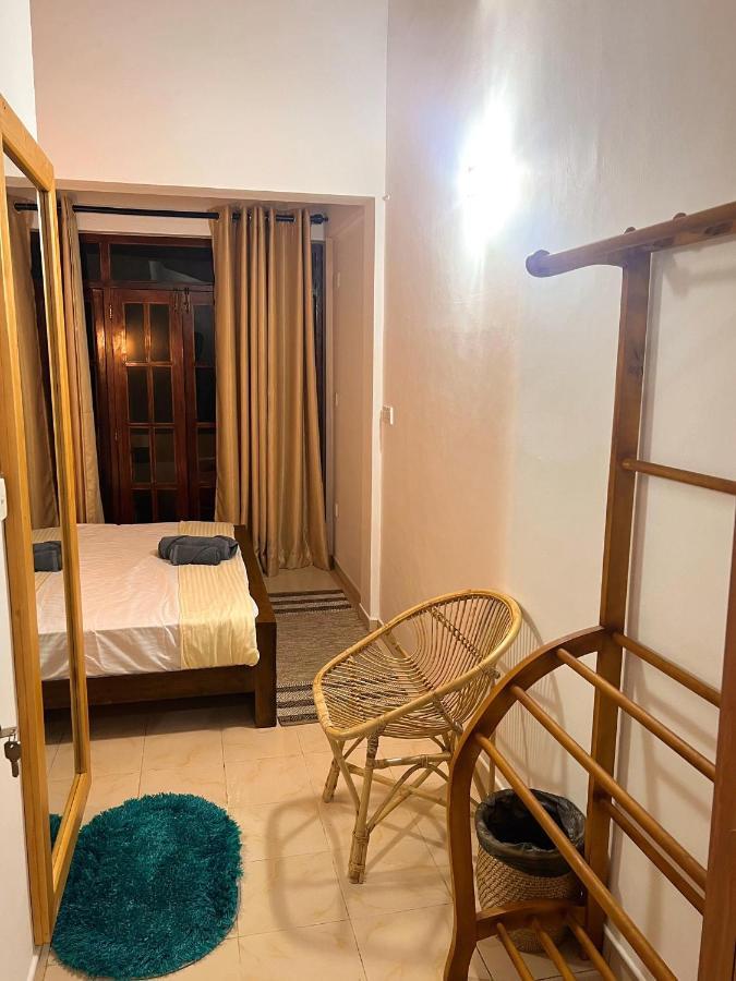 Hummus Hostel Hikkaduwa Exterior photo