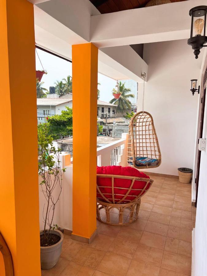 Hummus Hostel Hikkaduwa Exterior photo